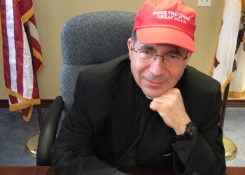 Anti-abortion advocate Frank Pavone losing priesthood over social media posts