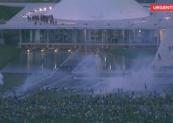 Brazil dispatch: ‘Brazil today witnessed the most serious attack on State institutions since redemocratization in 1985’ – JURIST