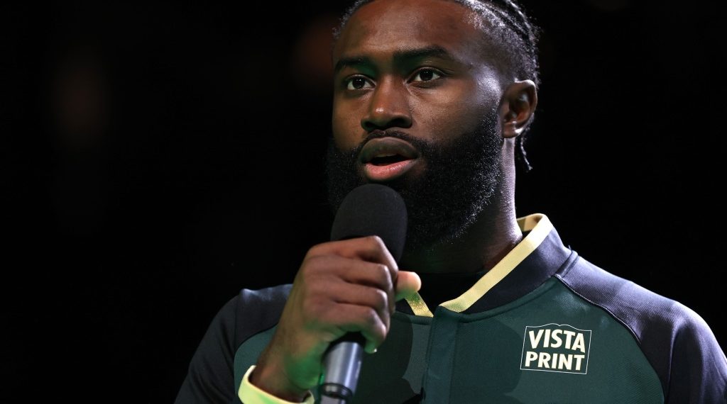 Jayen Brown turns to Bill Russell to balance basketball, advocacy