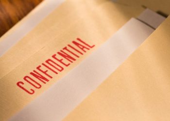 Attorney Publicly Reprimanded for Leaving Client’s Confidential Divorce Docs in Apartment Lobby