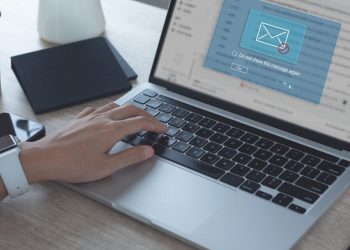 Business Owner Agrees to $125K Settlement for Purported Legal Threats Over Negative Customer Reviews