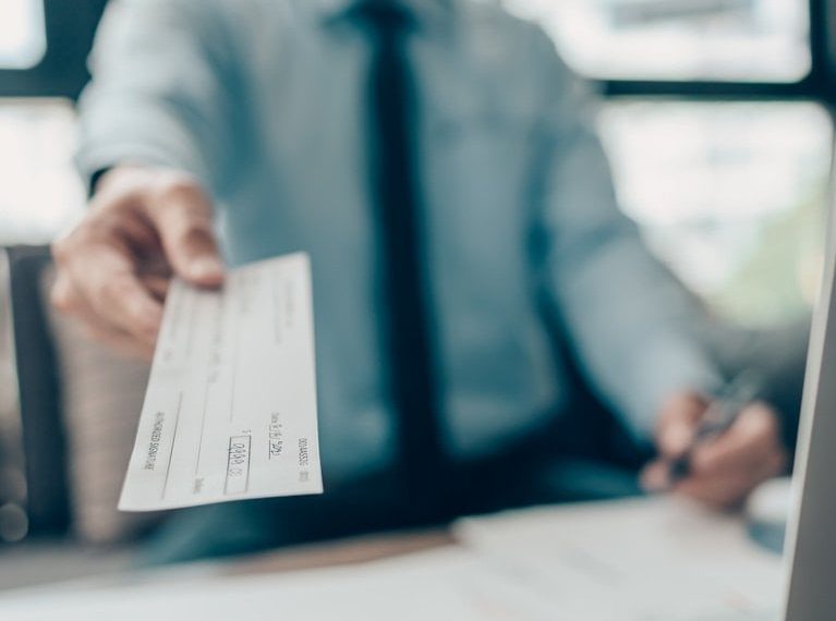 Ma. High Court Weighs Alleged Wage Violations of Employer’s Commission Plan